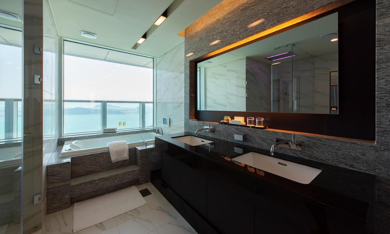 Lct Residence Busan Exterior photo